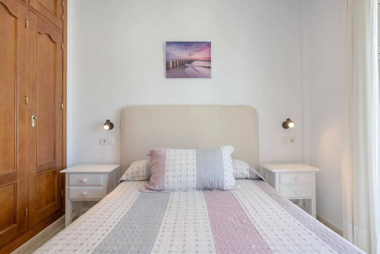 Apartamento Juan 2 コニル・デ・ラ・フロンテラ